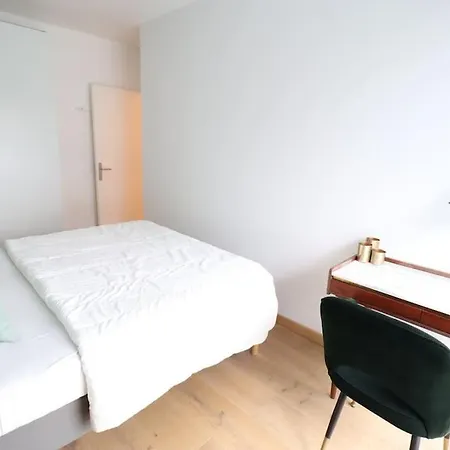 Bel 6 Pers, 2 Avec Balcon Et Parking *