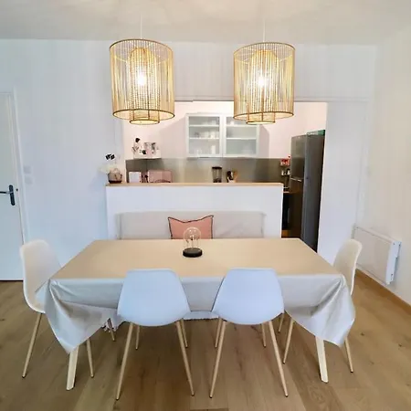 Bel 6 Pers, 2 Avec Balcon Et Parking *